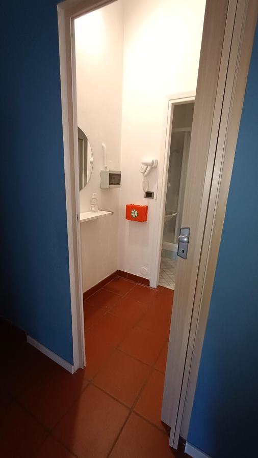 Lingotto Multi-host